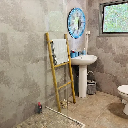 2 Bedroom - Sleeps 6 - Pool - Garden Feriehus Caylus