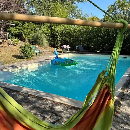 2 Bedroom - Sleeps 6 - Pool - Garden * Caylus