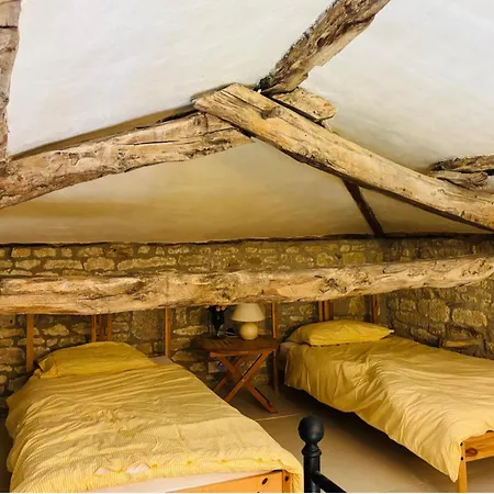 2 Bedroom - Sleeps 6 - Pool - Garden * Caylus